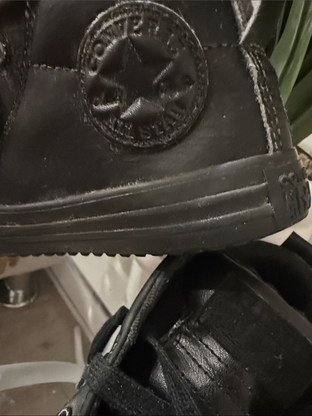 Converse Kids Black Low-Top Leather Sneakers